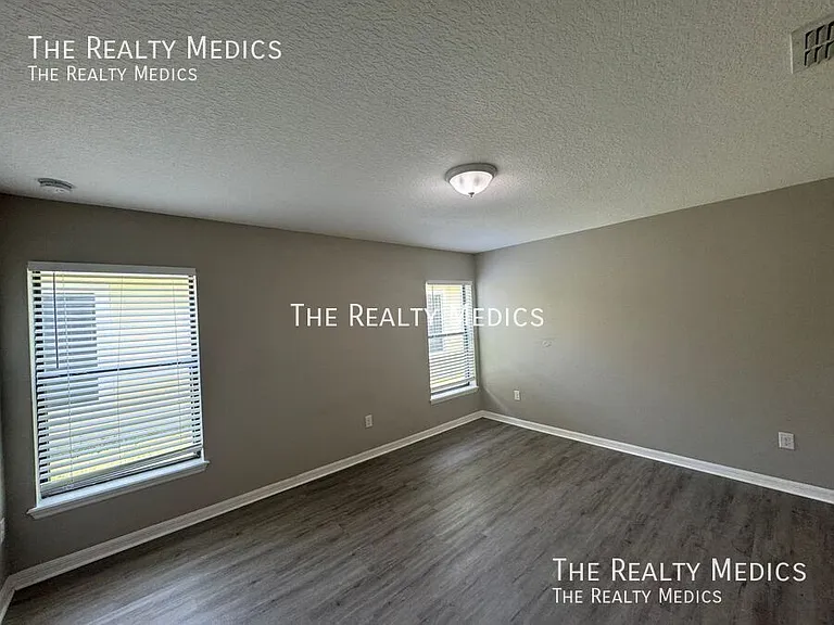 2148 Ontario Way — Photo 10