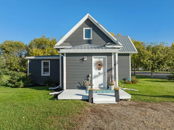 410 Libbie St, Newburg, ND 58762