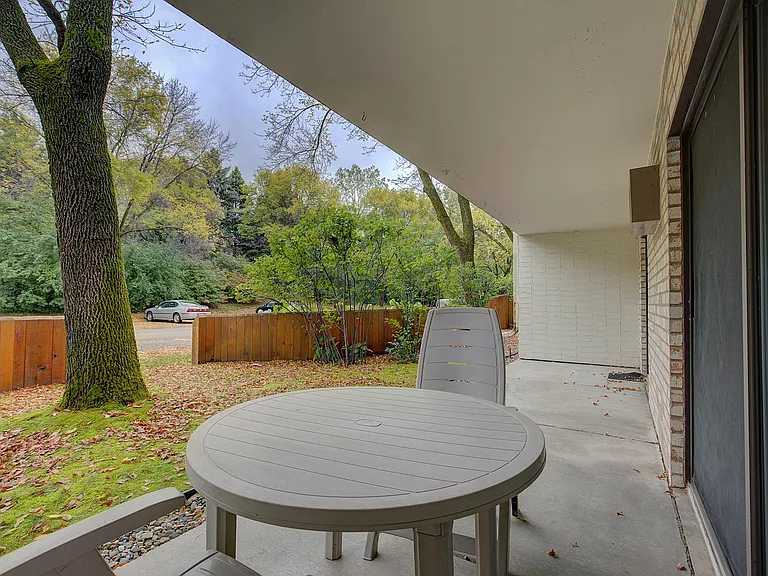 10531 Cedar Lake Rd #213 — Photo 13