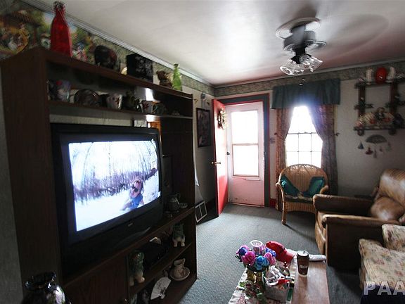 2nd image of 1311 E Elmhurst Ave