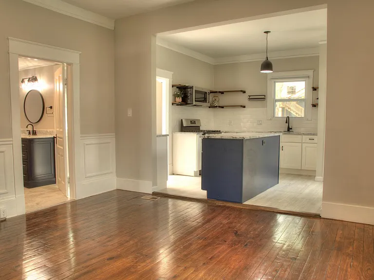 1619 Lawson Ave — Photo 4