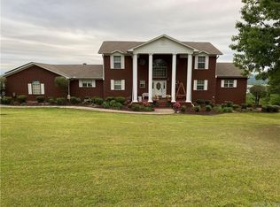 3 Bluff Dr, Russellville, AR 72802