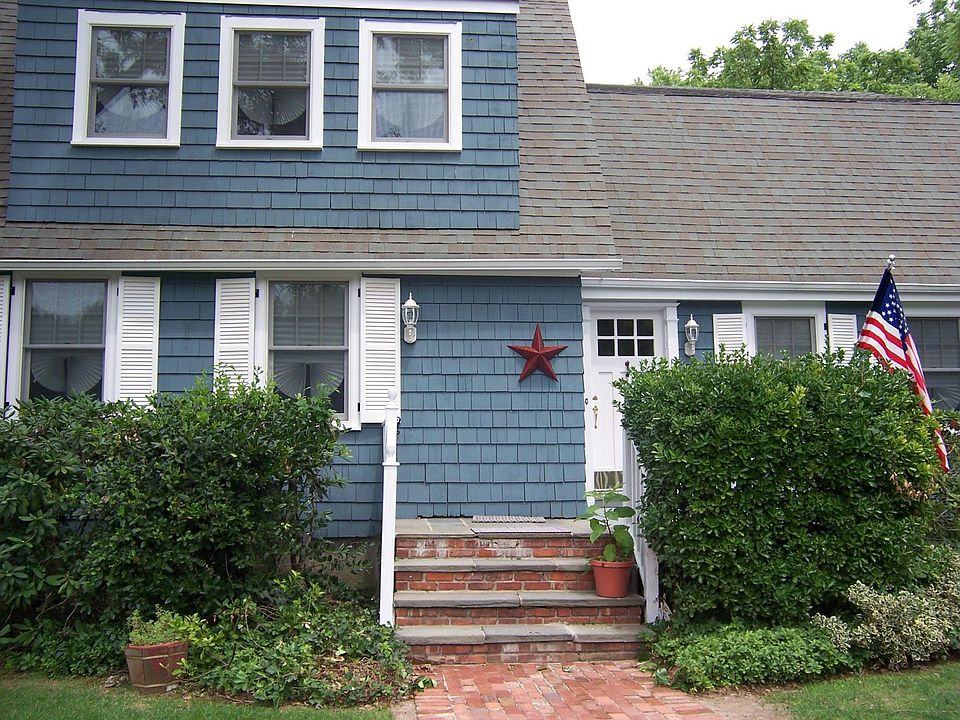 1st image of 109 Sidney St