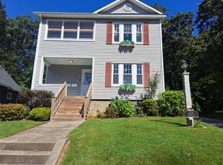 127 Malvern Rd #1, Worcester, MA 01610