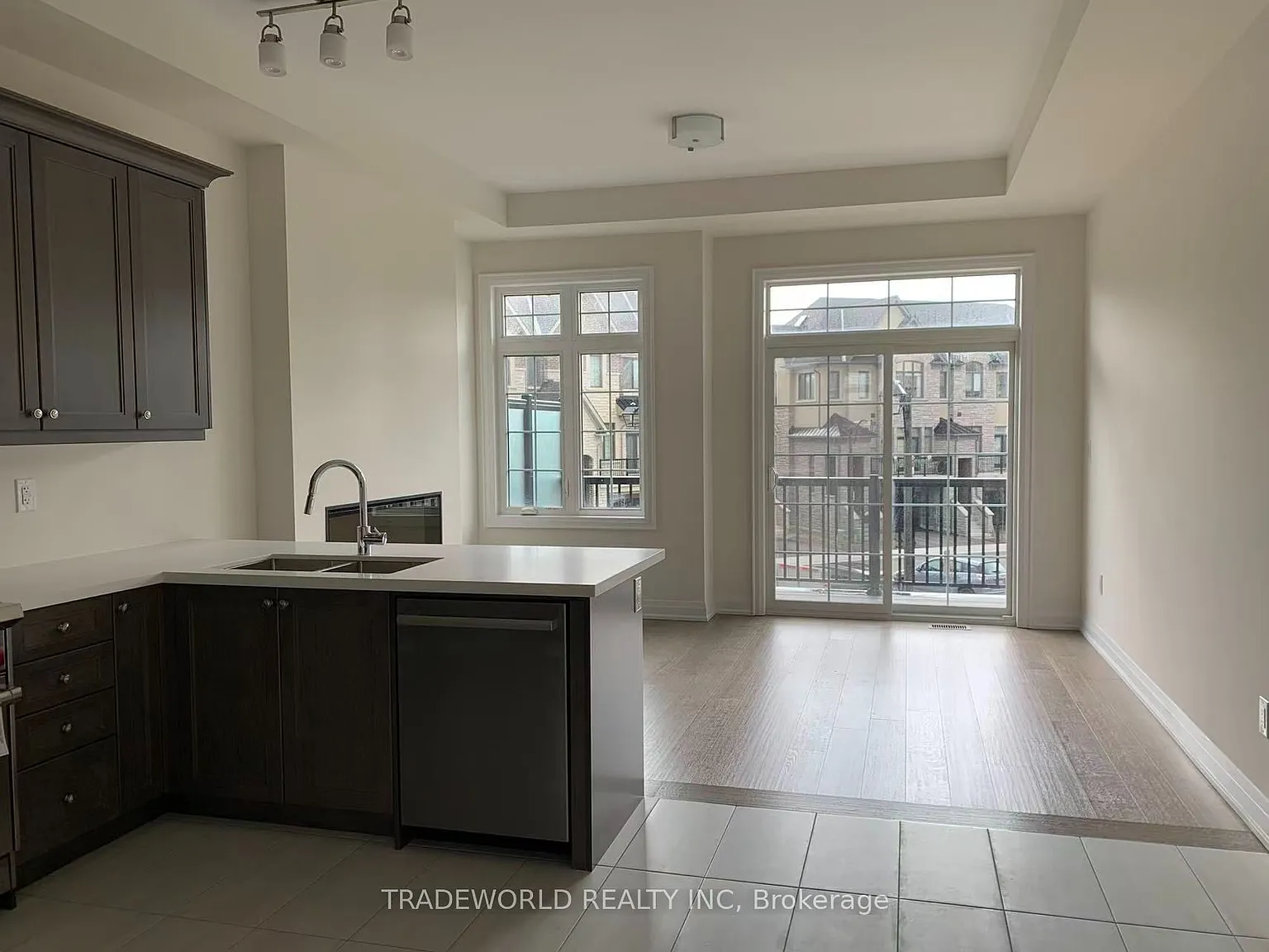 3 bed, $3,500 — Photo 4