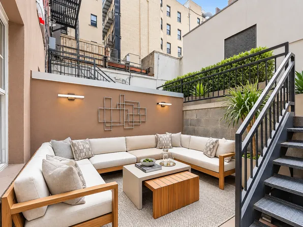 163 Ludlow Street image 1 of 9