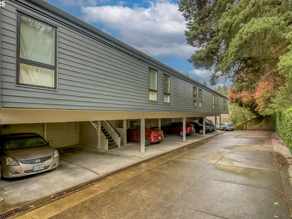 830 SW Broadway Dr, Portland, OR 97201