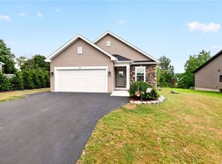 22 Bennett Ave, Bloomfield, NY 14469