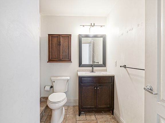3rd image of 511-19 N Broad St #205