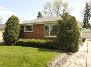 125 W Byron Ave, Addison, IL 60101