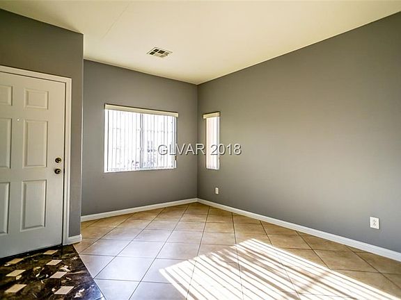 4th image of 7434 Grizzly Giant St
