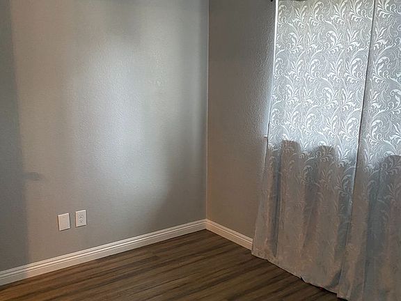 4th image of 68 Ishi Cir