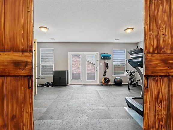 5th image of 3060 Freeman Park Dr
