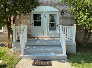 38 Berehaven Dr, Buffalo, NY 14228