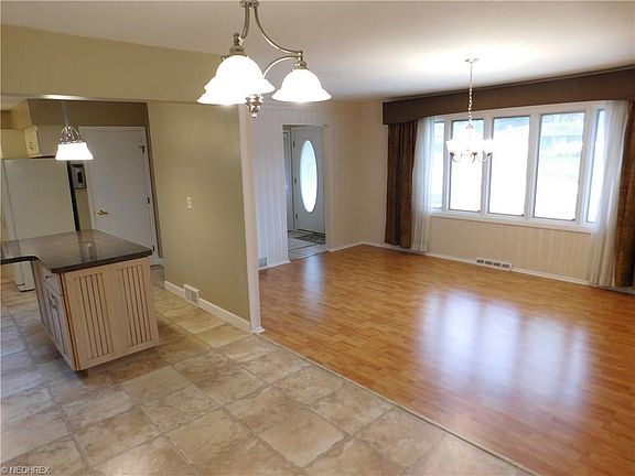 4th image of 5750 Janet Blvd