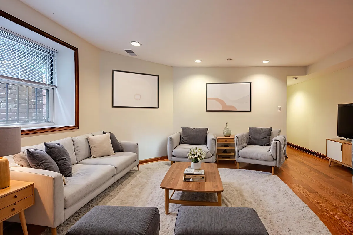 Building Photo - 300 F St NE #BASEMENT