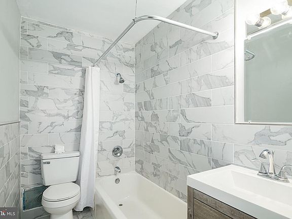 5th image of 2601 Pennsylvania Ave #305B