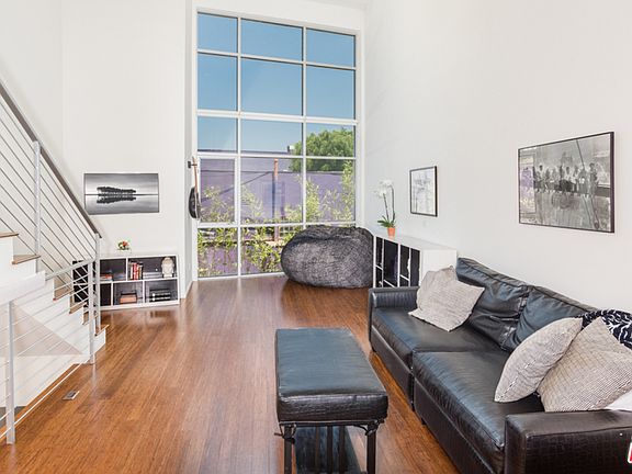 2nd image of 2508 N Hyperion Ave #104