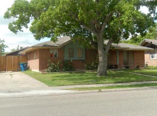 108 Daniel Moore St, Portland, TX 78374