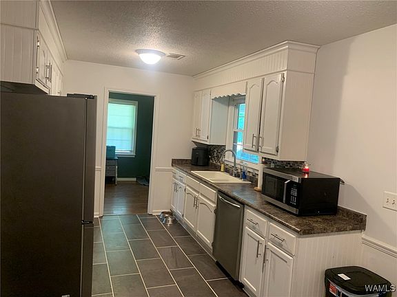 3rd image of 4321 36th Ave E