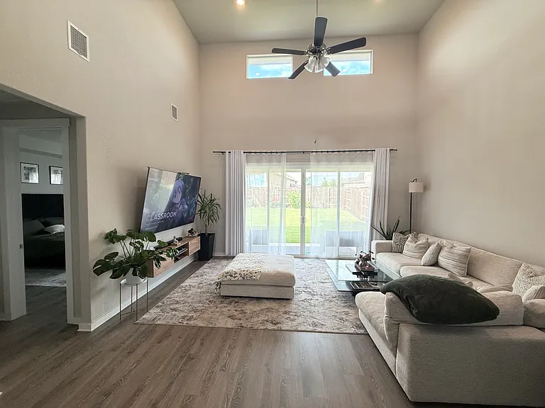 2024 Wilsons Warbler Dr — Photo 10