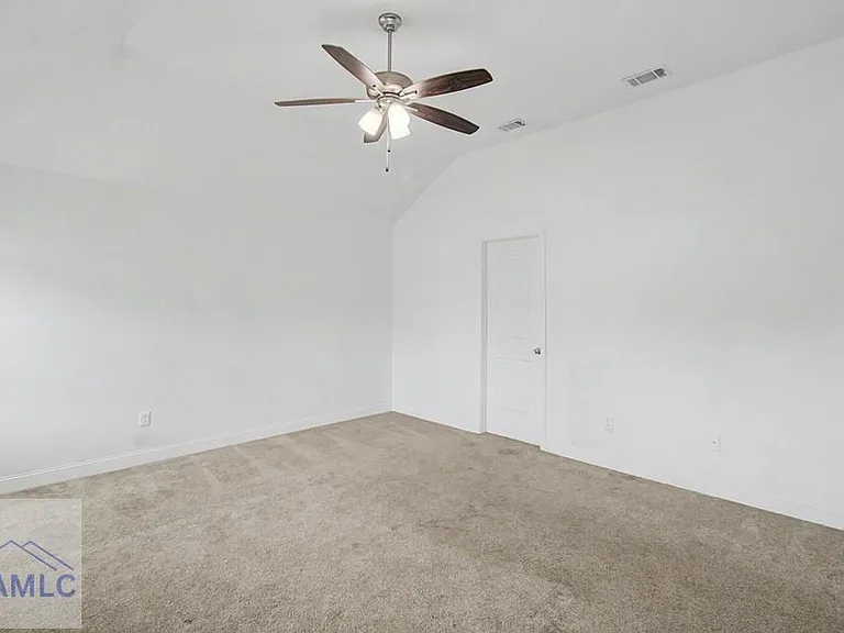 390 Fairview Cir — Photo 30