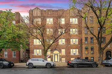 57 Corbin Avenue, #B2