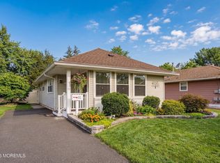 10 Acapulco Place, Toms River, NJ