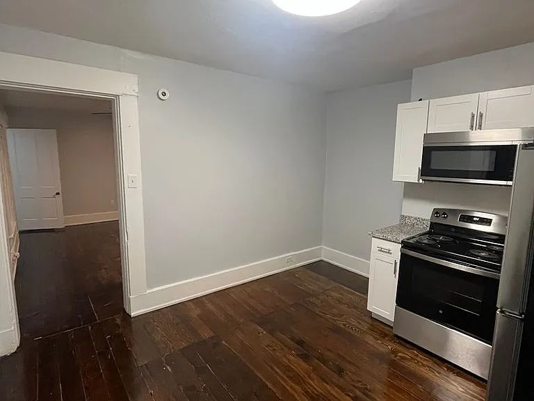 818 Main St — Photo 24