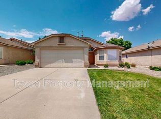 629 Sunny Meadows Dr NE, Rio Rancho, NM 87144