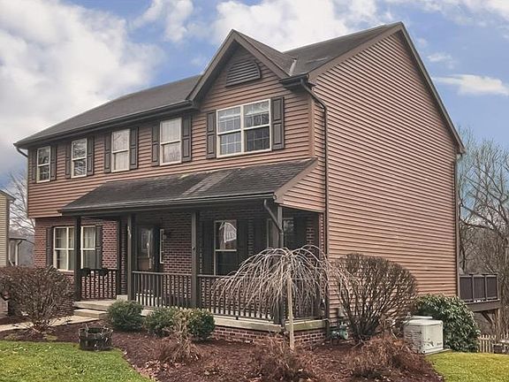 3rd image of 289 Lynn Ann Dr