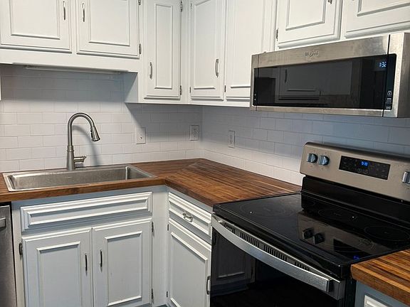5th image of 11 Somerset Townhouses