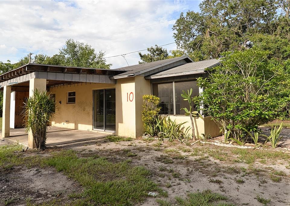 1st image of 10 Villas Ct
