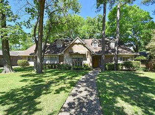 10306 Shady River Dr, Houston, TX 77042