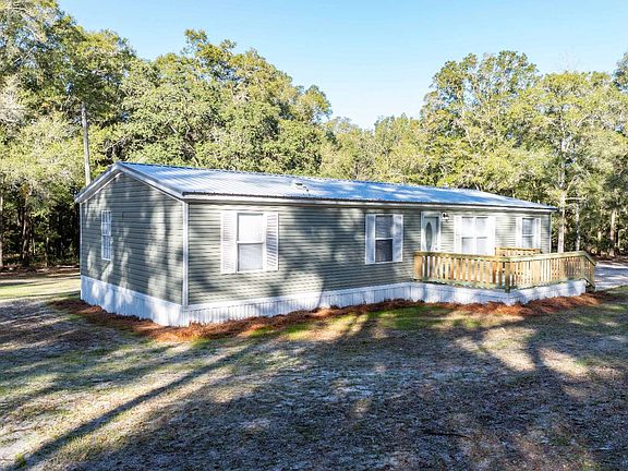 2nd image of 1809 Rosemary Cir