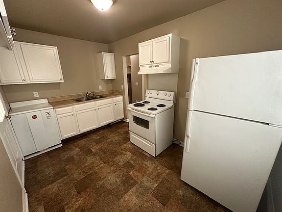 5th image of 1233 Elmer St