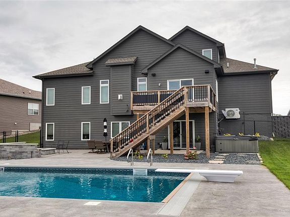 5th image of 600 Lost Lake Dr