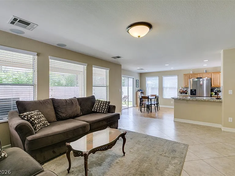 2619 Begonia Valley Ave — Photo 13