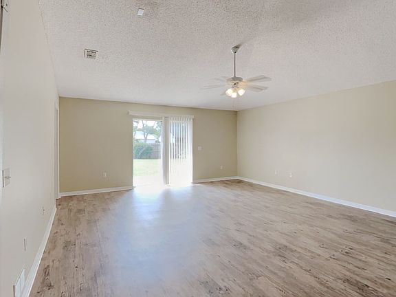 5th image of 142 Courtland Blvd
