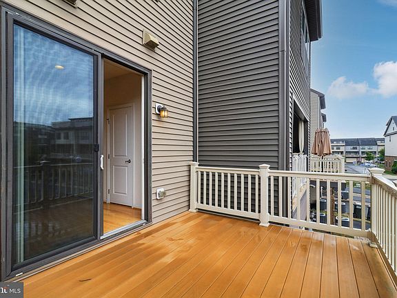 4th image of 43379 Southland St