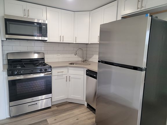 4th image of 2505 John F Kennedy Blvd #31E