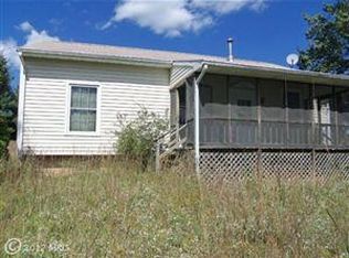 7016 Winchester Grade Rd, Berkeley Springs, WV 25411