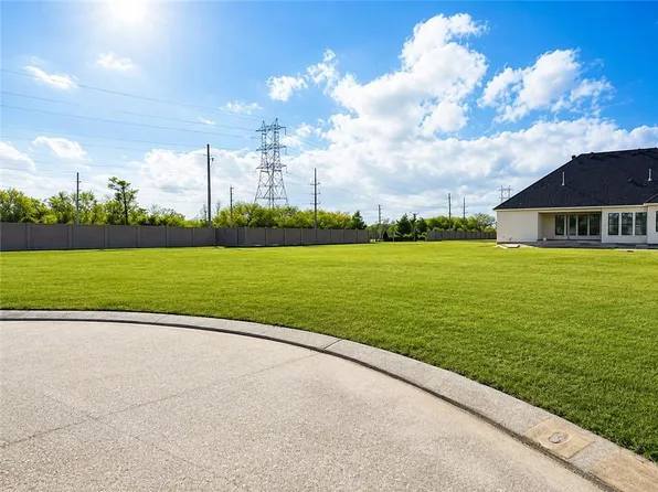LOT 8 Heron Dr, Westwego, LA 70094