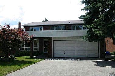 1st image of 10 Saddletree Dr