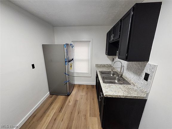 5th image of 528 Gridley St