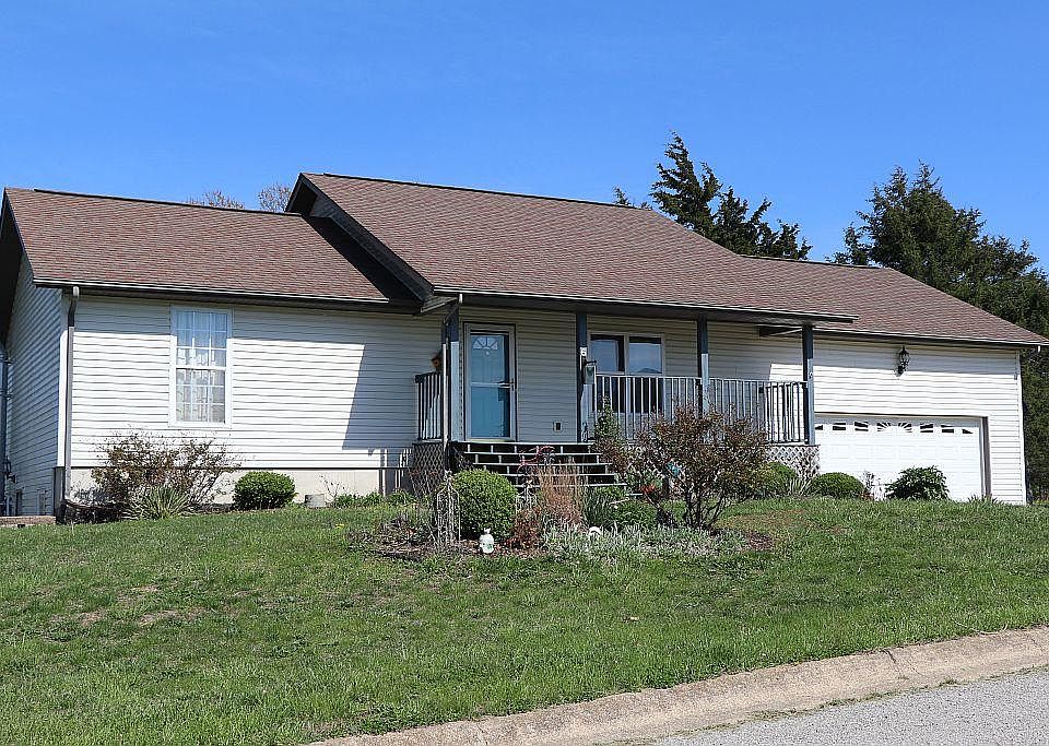 1st image of 6 Westwood Dr
