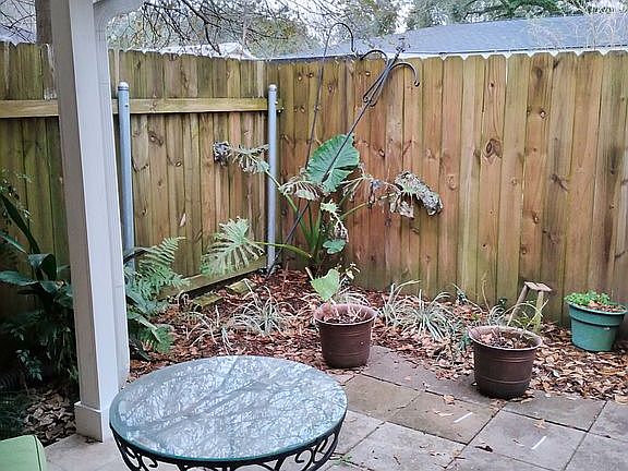 4th image of 1313 W Saint Mary Blvd