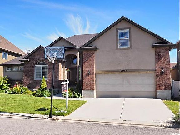 3rd image of 3942 W Sienna Dune Dr