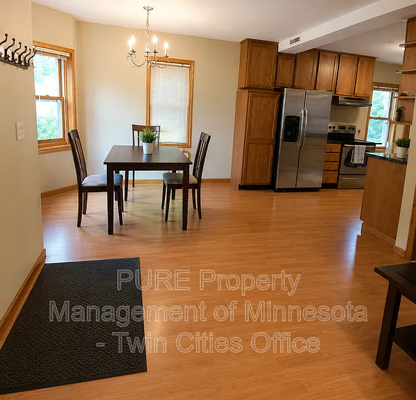 2029 Wellesley Ave — Photo 4