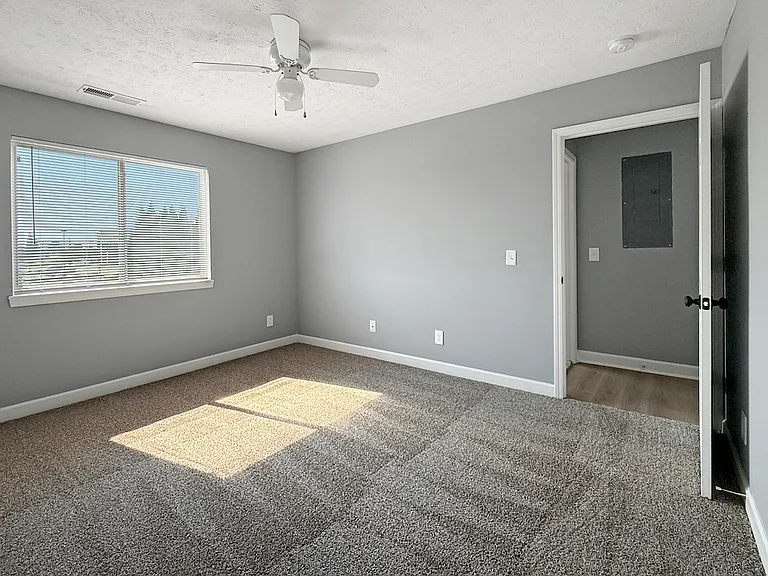 Cross Lake Apartments — Photo 92
